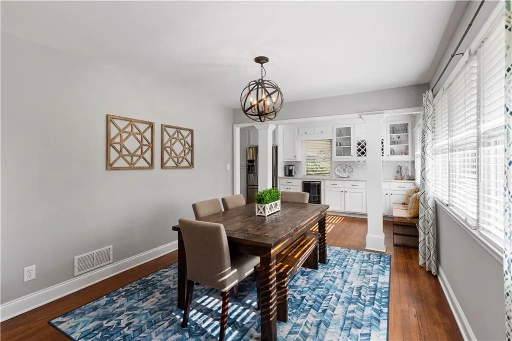 6800 Sunny Brook Lane, Sandy Springs, Georgia 30328, 4 Bedrooms Bedrooms, ,2 BathroomsBathrooms,Residential,Sold,6800 Sunny Brook Lane,6943346