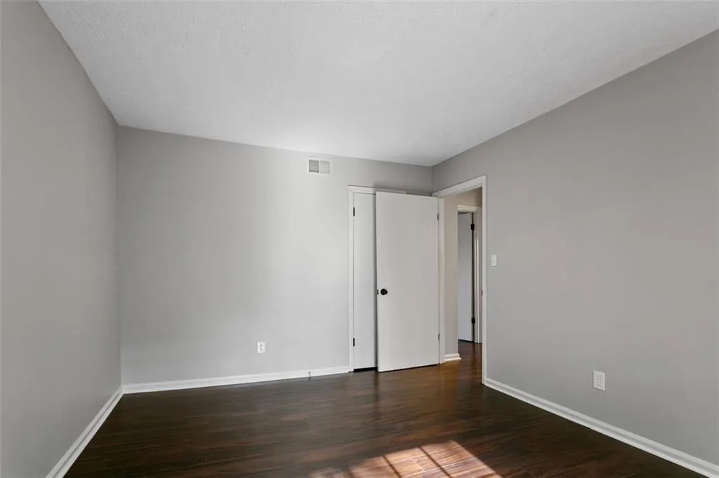 6104 Park Avenue, Atlanta, Georgia 30342, 2 Bedrooms Bedrooms, ,1 BathroomBathrooms,Residential,Sold,6104 Park Avenue,6931755