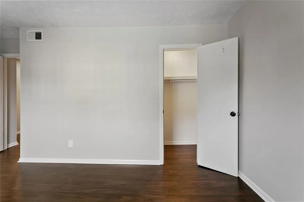 6104 Park Avenue, Atlanta, Georgia 30342, 2 Bedrooms Bedrooms, ,1 BathroomBathrooms,Residential,Sold,6104 Park Avenue,6931755
