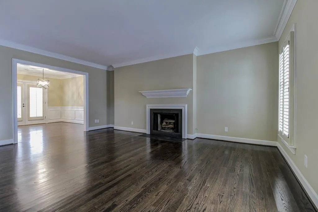 292 Windsor Parkway, Atlanta, Georgia 30342, 2 Bedrooms Bedrooms, ,2 BathroomsBathrooms,Residential,Sold,292 Windsor Parkway,5647911