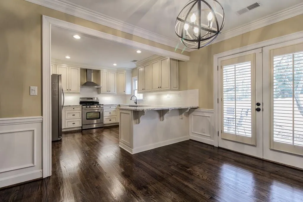 292 Windsor Parkway, Atlanta, Georgia 30342, 2 Bedrooms Bedrooms, ,2 BathroomsBathrooms,Residential,Sold,292 Windsor Parkway,5647911