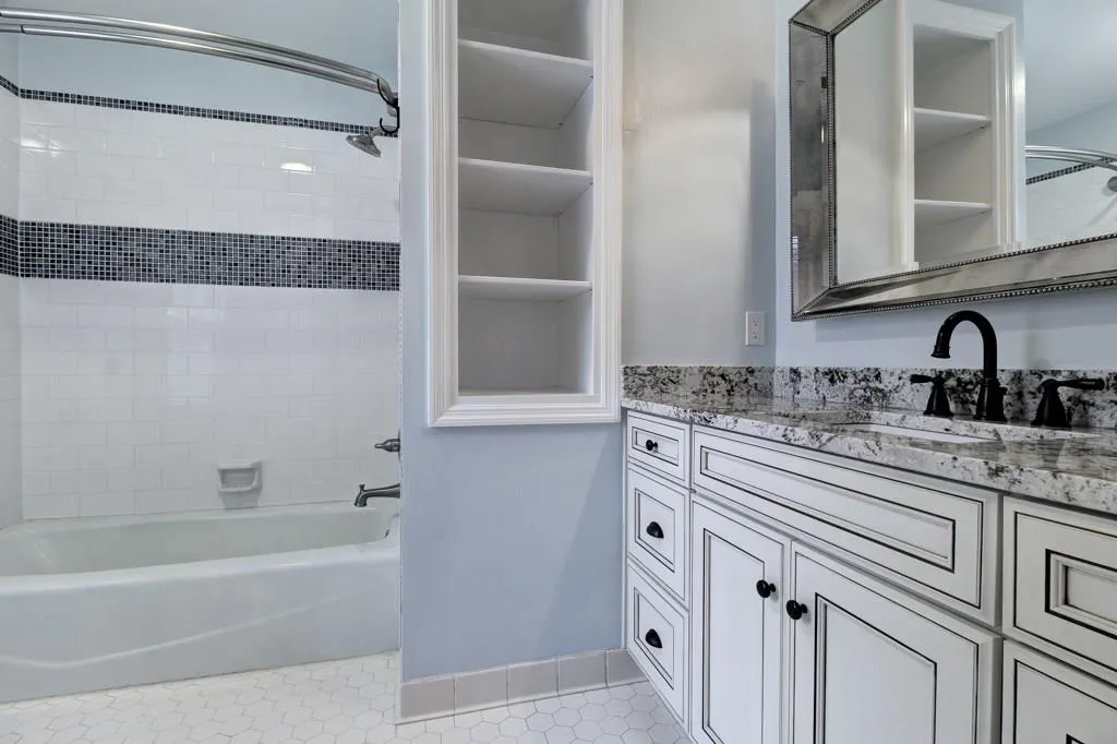 292 Windsor Parkway, Atlanta, Georgia 30342, 2 Bedrooms Bedrooms, ,2 BathroomsBathrooms,Residential,Sold,292 Windsor Parkway,5647911