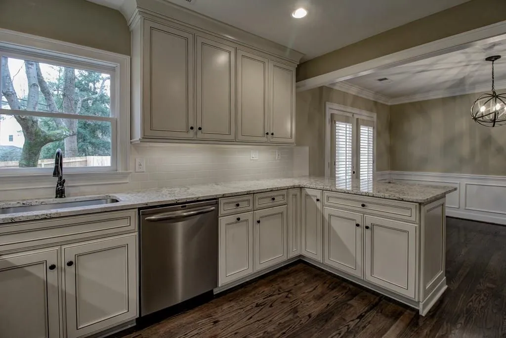 292 Windsor Parkway, Atlanta, Georgia 30342, 2 Bedrooms Bedrooms, ,2 BathroomsBathrooms,Residential,Sold,292 Windsor Parkway,5647911