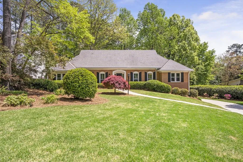 255 Stone Mill Trail Ne, Sandy Springs, Georgia 30328, 4 Bedrooms Bedrooms, ,3 BathroomsBathrooms,Residential,Sold,255 Stone Mill Trail Ne,7037612
