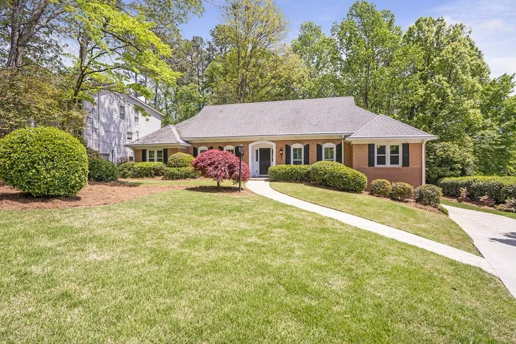 255 Stone Mill Trail Ne, Sandy Springs, Georgia 30328, 4 Bedrooms Bedrooms, ,3 BathroomsBathrooms,Residential,Sold,255 Stone Mill Trail Ne,7037612