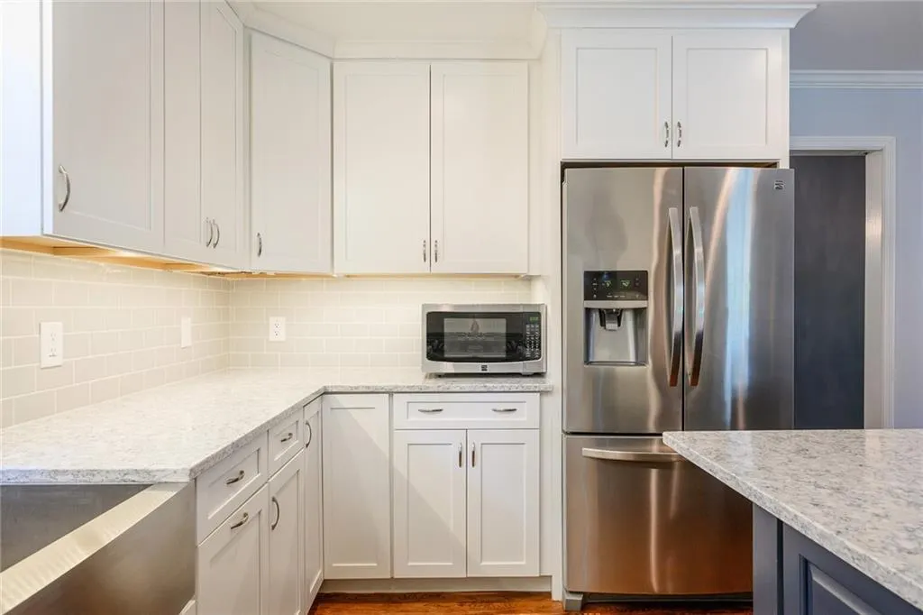 7350 Hunters Branch Drive, Atlanta, Georgia 30328, 3 Bedrooms Bedrooms, ,2 BathroomsBathrooms,Residential,Sold,7350 Hunters Branch Drive,6579478