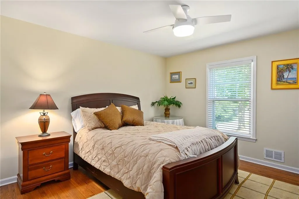 7350 Hunters Branch Drive, Atlanta, Georgia 30328, 3 Bedrooms Bedrooms, ,2 BathroomsBathrooms,Residential,Sold,7350 Hunters Branch Drive,6579478