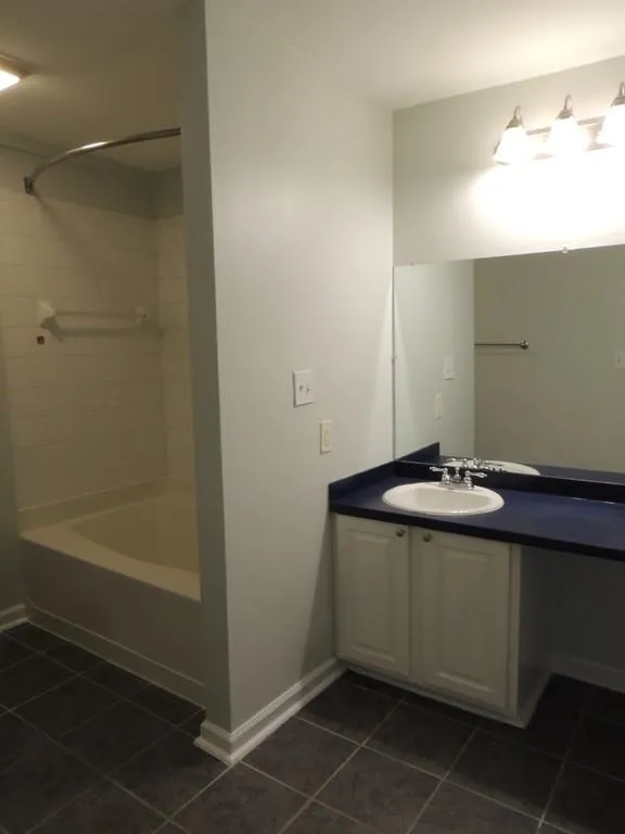 402 Brighton Point, Sandy Springs, Georgia 30328, 2 Bedrooms Bedrooms, ,2 BathroomsBathrooms,Residential,Sold,402 Brighton Point,6093744