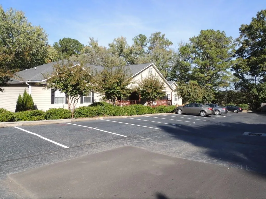 402 Brighton Point, Sandy Springs, Georgia 30328, 2 Bedrooms Bedrooms, ,2 BathroomsBathrooms,Residential,Sold,402 Brighton Point,6093744