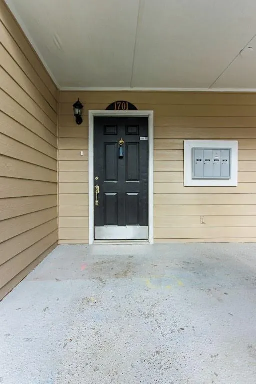 1701 Brighton Point, Sandy Springs, Georgia 30328, 2 Bedrooms Bedrooms, ,2 BathroomsBathrooms,Residential,Sold,1701 Brighton Point,6821354