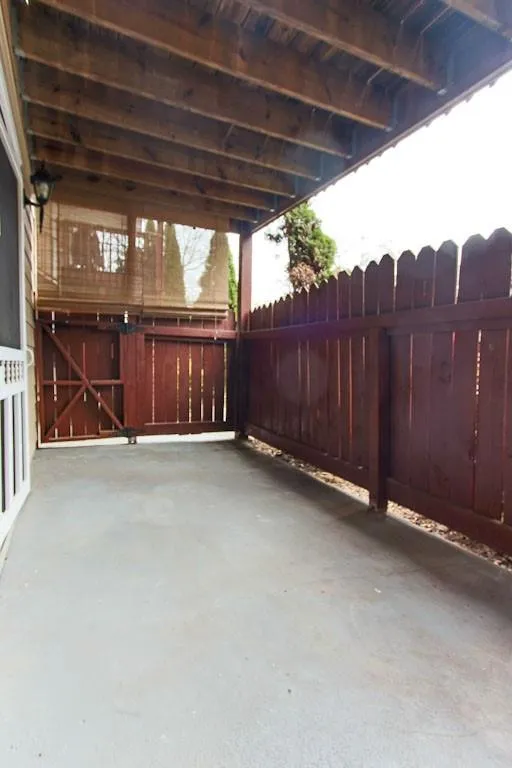 1701 Brighton Point, Sandy Springs, Georgia 30328, 2 Bedrooms Bedrooms, ,2 BathroomsBathrooms,Residential,Sold,1701 Brighton Point,6821354