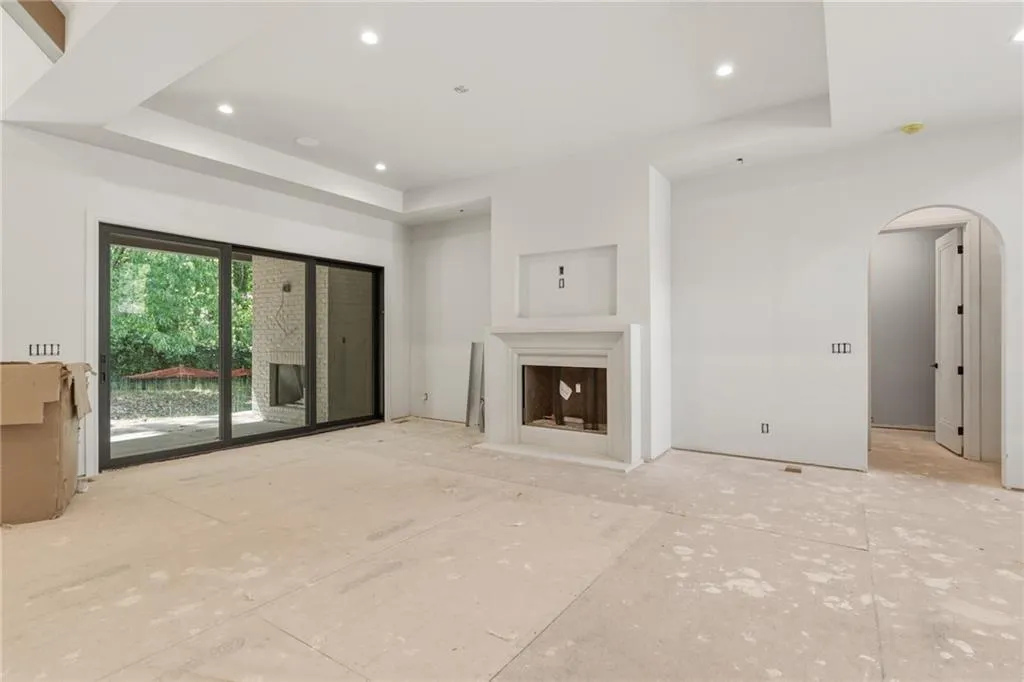 720 Edgewater Trail, Atlanta, Georgia 30328, 7 Bedrooms Bedrooms, ,6 BathroomsBathrooms,Residential,For Sale,720 Edgewater Trail,7758353