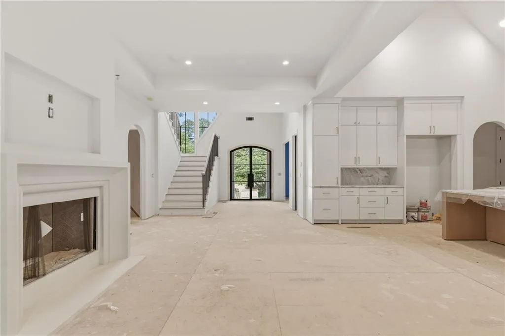 720 Edgewater Trail, Atlanta, Georgia 30328, 7 Bedrooms Bedrooms, ,6 BathroomsBathrooms,Residential,For Sale,720 Edgewater Trail,7758353