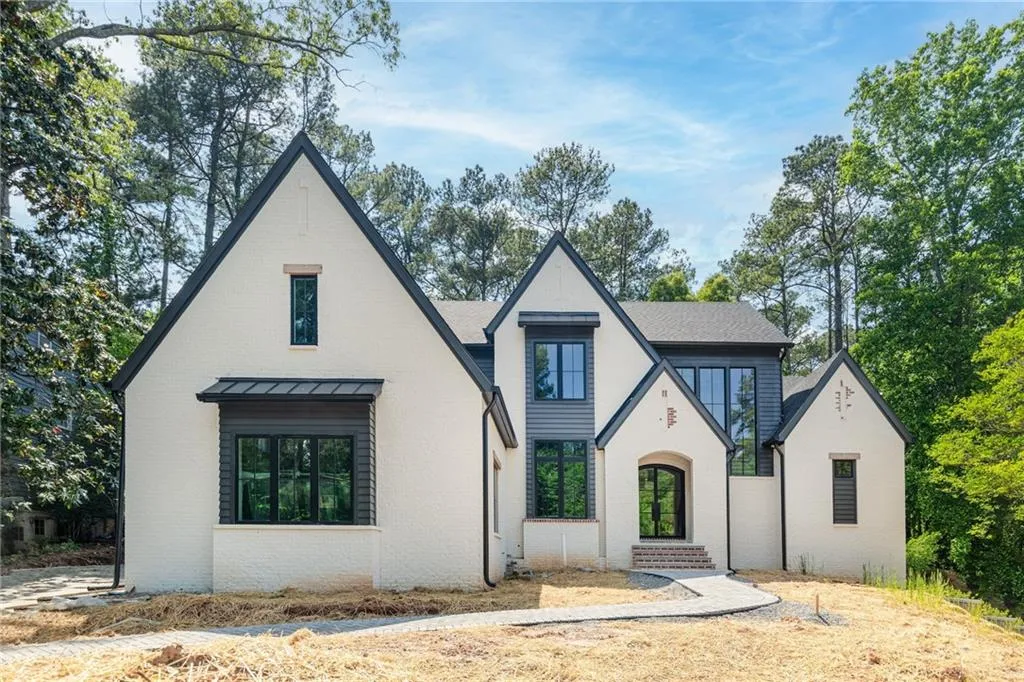 720 Edgewater Trail, Atlanta, Georgia 30328, 7 Bedrooms Bedrooms, ,6 BathroomsBathrooms,Residential,For Sale,720 Edgewater Trail,7758353