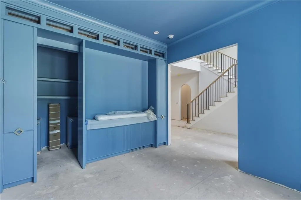 720 Edgewater Trail, Atlanta, Georgia 30328, 7 Bedrooms Bedrooms, ,6 BathroomsBathrooms,Residential,For Sale,720 Edgewater Trail,7758353