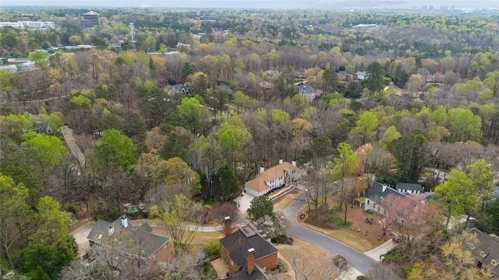 8500 Valemont Drive, Sandy Springs, Georgia 30350, 5 Bedrooms Bedrooms, ,6 BathroomsBathrooms,Residential,For Sale,8500 Valemont Drive,7742199