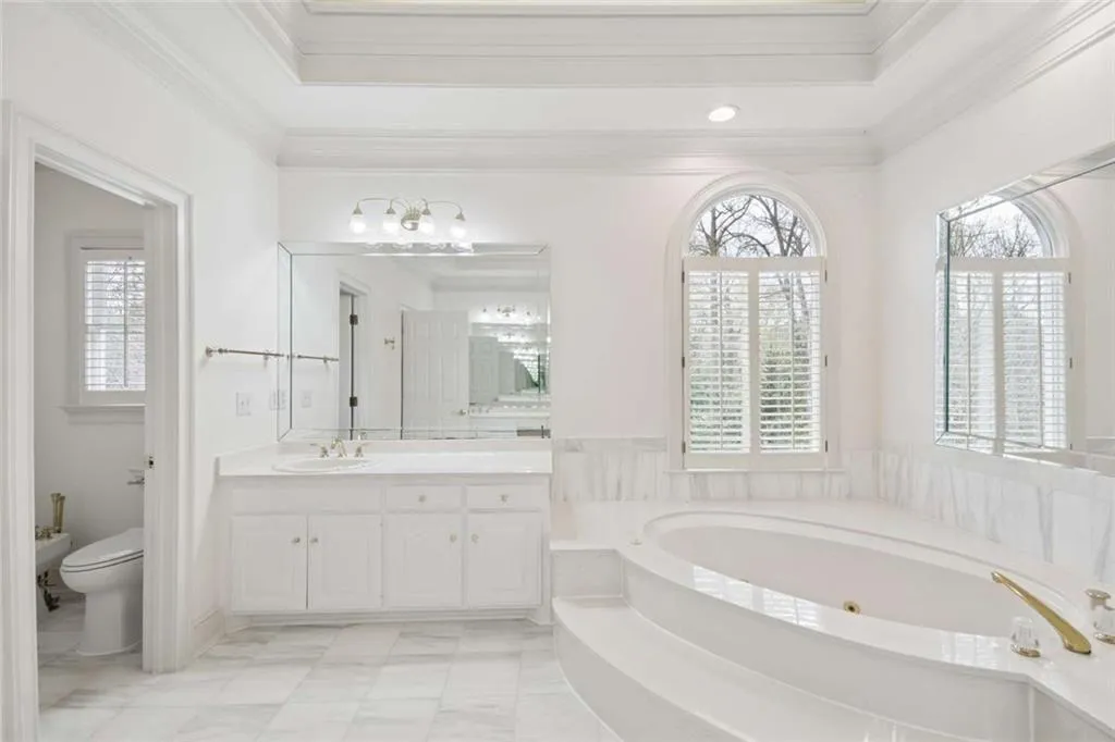 8500 Valemont Drive, Sandy Springs, Georgia 30350, 5 Bedrooms Bedrooms, ,6 BathroomsBathrooms,Residential,For Sale,8500 Valemont Drive,7742199