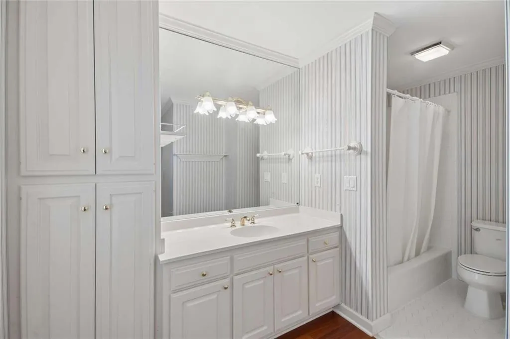 One of the three en suite bathrooms upstairs.