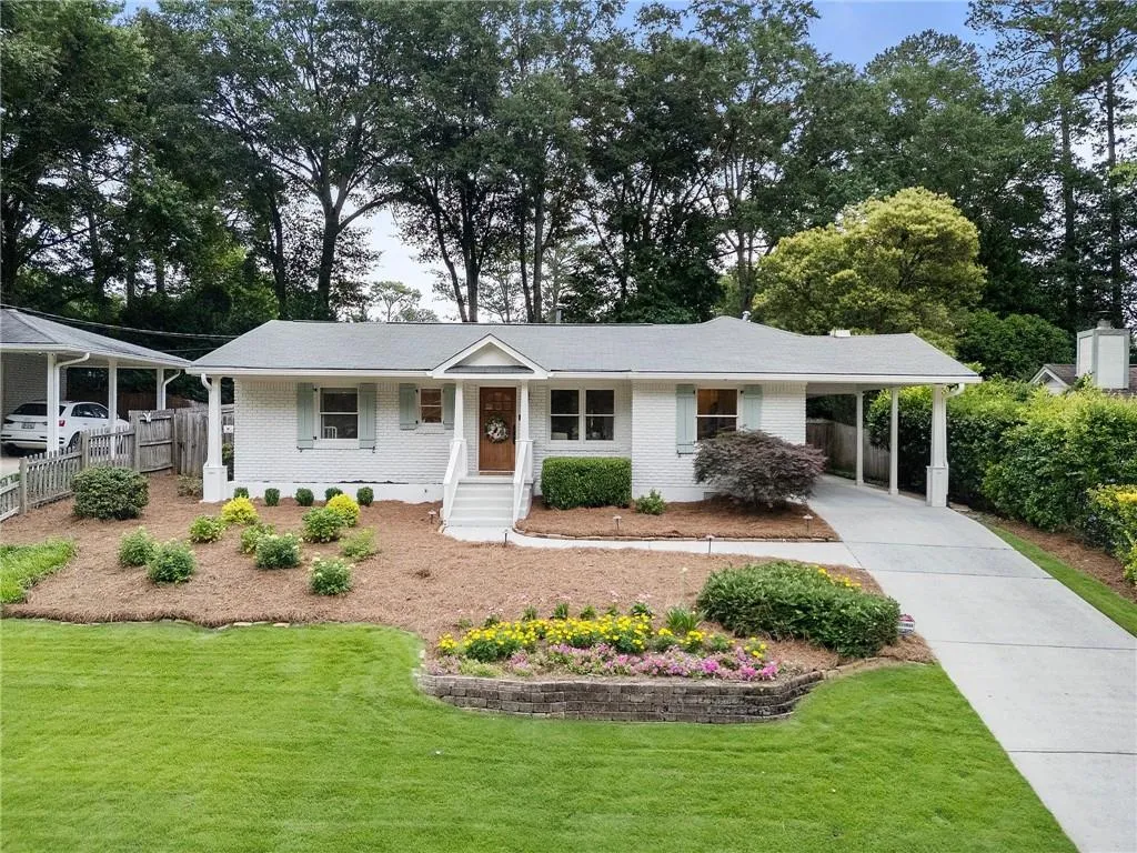 2223 Fairway Circle Ne, Atlanta, Georgia 30319, 3 Bedrooms Bedrooms, ,2 BathroomsBathrooms,Residential,Sold,2223 Fairway Circle Ne,7645999