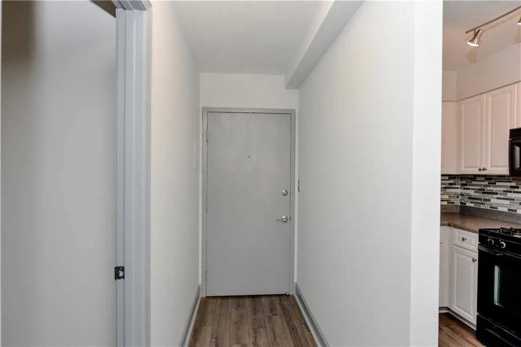 2479 Peachtree Road Ne Unit 911, Atlanta, Georgia 30305, 1 Bedroom Bedrooms, ,1 BathroomBathrooms,Residential,Sold,2479 Peachtree Road Ne Unit 911,6007575