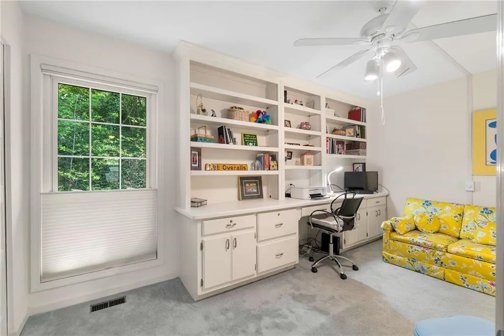 5180 Chemin De Vie, Atlanta, Georgia 30342, 2 Bedrooms Bedrooms, ,2 BathroomsBathrooms,Residential,For Sale,5180 Chemin De Vie,7560217