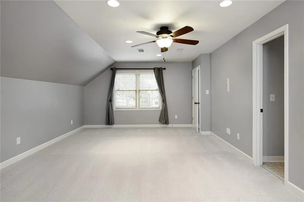 195 Northglenn Court, Atlanta, Georgia 30342, 4 Bedrooms Bedrooms, ,4 BathroomsBathrooms,Residential,Sold,195 Northglenn Court,6660583