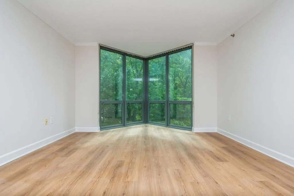 2870 Pharr Court Nw Unit 309, Atlanta, Georgia 30305, 1 Bedroom Bedrooms, ,1 BathroomBathrooms,Residential,For Sale,2870 Pharr Court Nw Unit 309,7609642