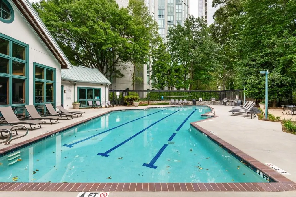 2870 Pharr Court Nw Unit 309, Atlanta, Georgia 30305, 1 Bedroom Bedrooms, ,1 BathroomBathrooms,Residential,For Sale,2870 Pharr Court Nw Unit 309,7609642