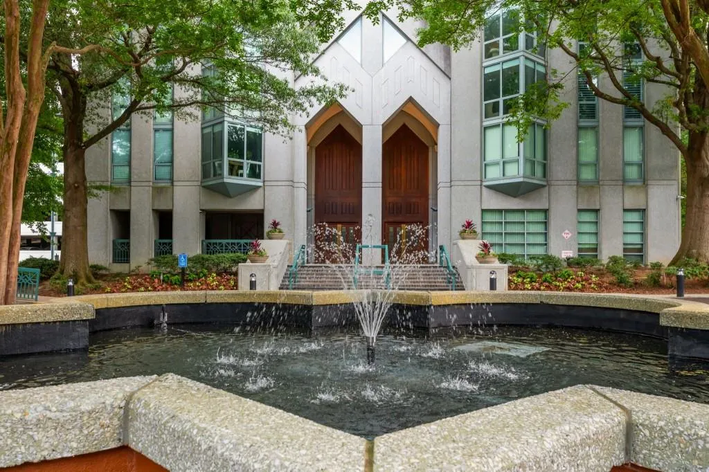 2870 Pharr Court Nw Unit 309, Atlanta, Georgia 30305, 1 Bedroom Bedrooms, ,1 BathroomBathrooms,Residential,For Sale,2870 Pharr Court Nw Unit 309,7609642