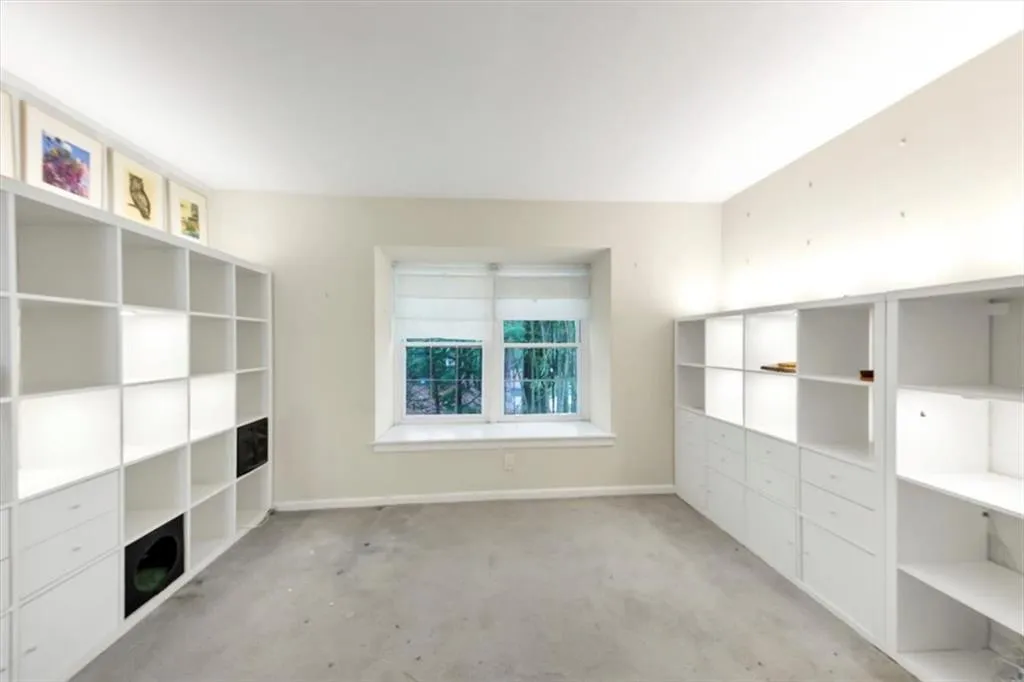 57 Cantey Place Nw, Atlanta, Georgia 30327, 2 Bedrooms Bedrooms, ,1 BathroomBathrooms,Residential,For Sale,57 Cantey Place Nw,7590898