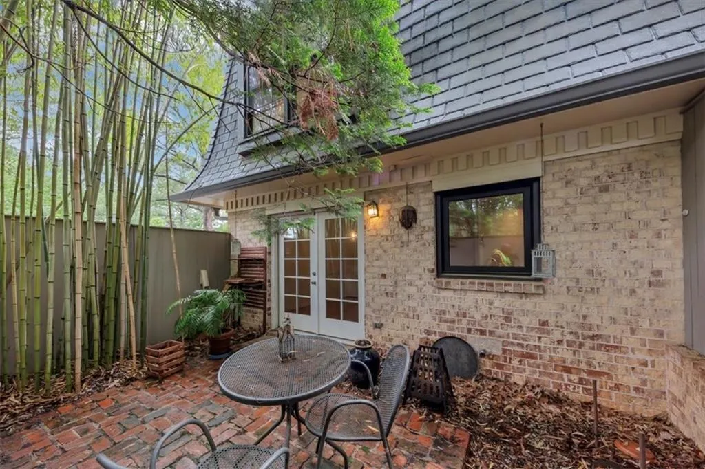 57 Cantey Place Nw, Atlanta, Georgia 30327, 2 Bedrooms Bedrooms, ,1 BathroomBathrooms,Residential,For Sale,57 Cantey Place Nw,7590898