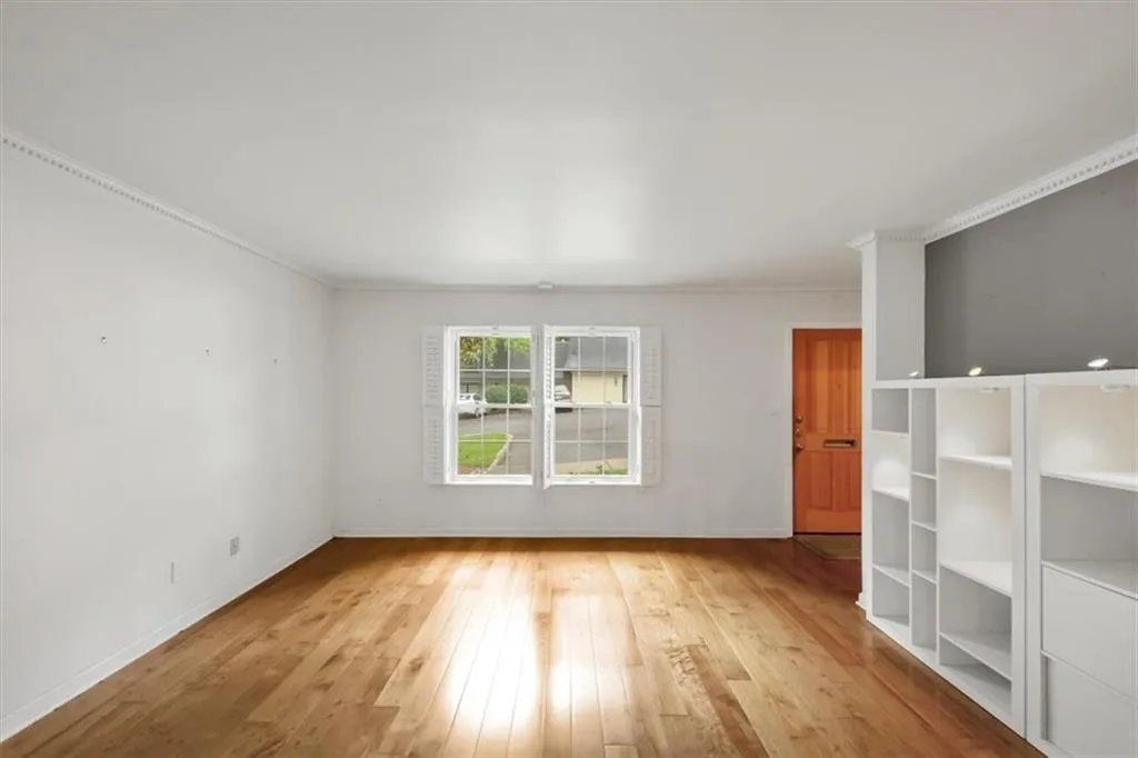 57 Cantey Place Nw, Atlanta, Georgia 30327, 2 Bedrooms Bedrooms, ,1 BathroomBathrooms,Residential,For Sale,57 Cantey Place Nw,7590898