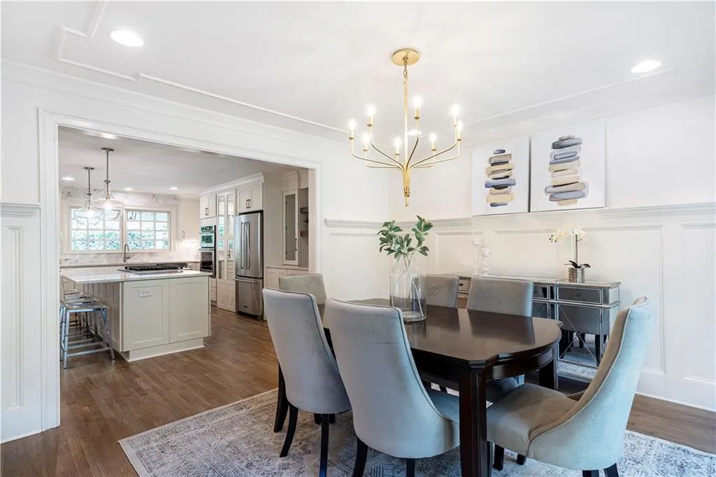 515 Bridgewater Drive, Atlanta, Georgia 30328, 5 Bedrooms Bedrooms, ,4 BathroomsBathrooms,Residential,Sold,515 Bridgewater Drive,6870557