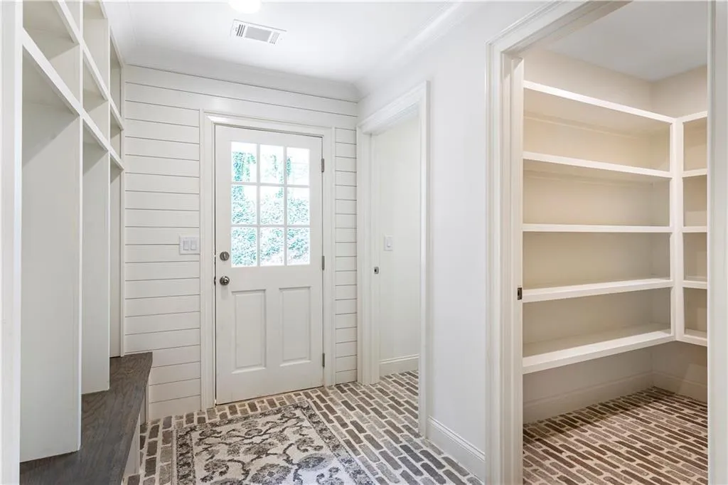515 Bridgewater Drive, Atlanta, Georgia 30328, 5 Bedrooms Bedrooms, ,4 BathroomsBathrooms,Residential,Sold,515 Bridgewater Drive,6870557