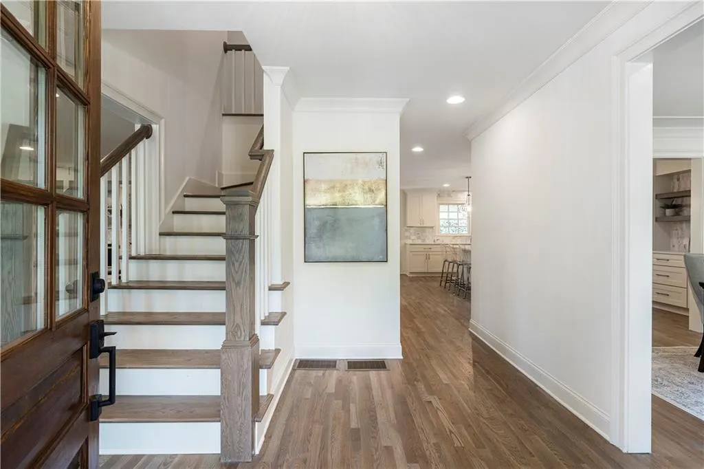 515 Bridgewater Drive, Atlanta, Georgia 30328, 5 Bedrooms Bedrooms, ,4 BathroomsBathrooms,Residential,Sold,515 Bridgewater Drive,6870557