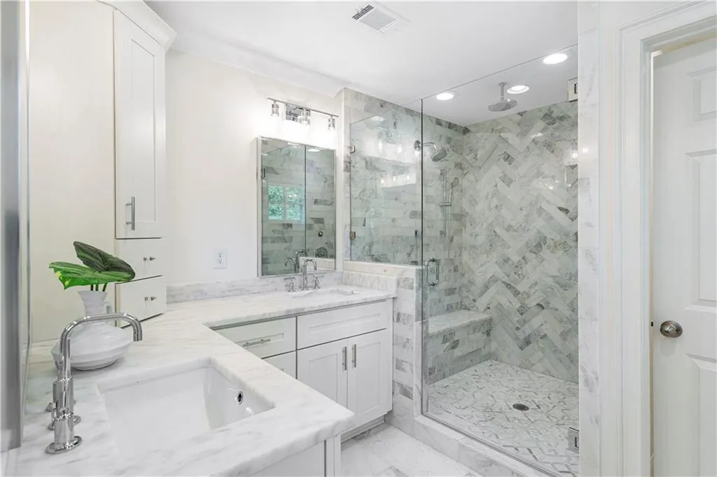 515 Bridgewater Drive, Atlanta, Georgia 30328, 5 Bedrooms Bedrooms, ,4 BathroomsBathrooms,Residential,Sold,515 Bridgewater Drive,6870557
