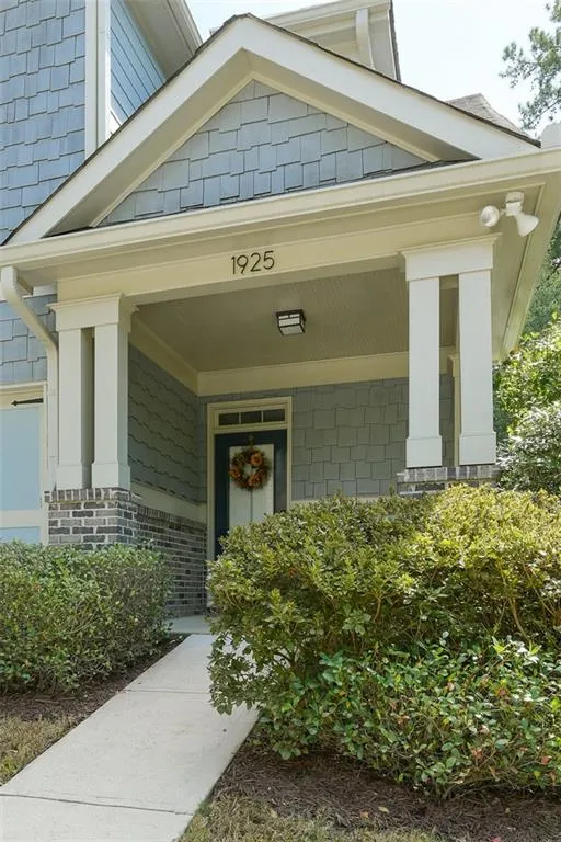 1925 Brantley Walk Lane Nw, Atlanta, Georgia 30318, 3 Bedrooms Bedrooms, ,2 BathroomsBathrooms,Residential,Sold,1925 Brantley Walk Lane Nw,5918498