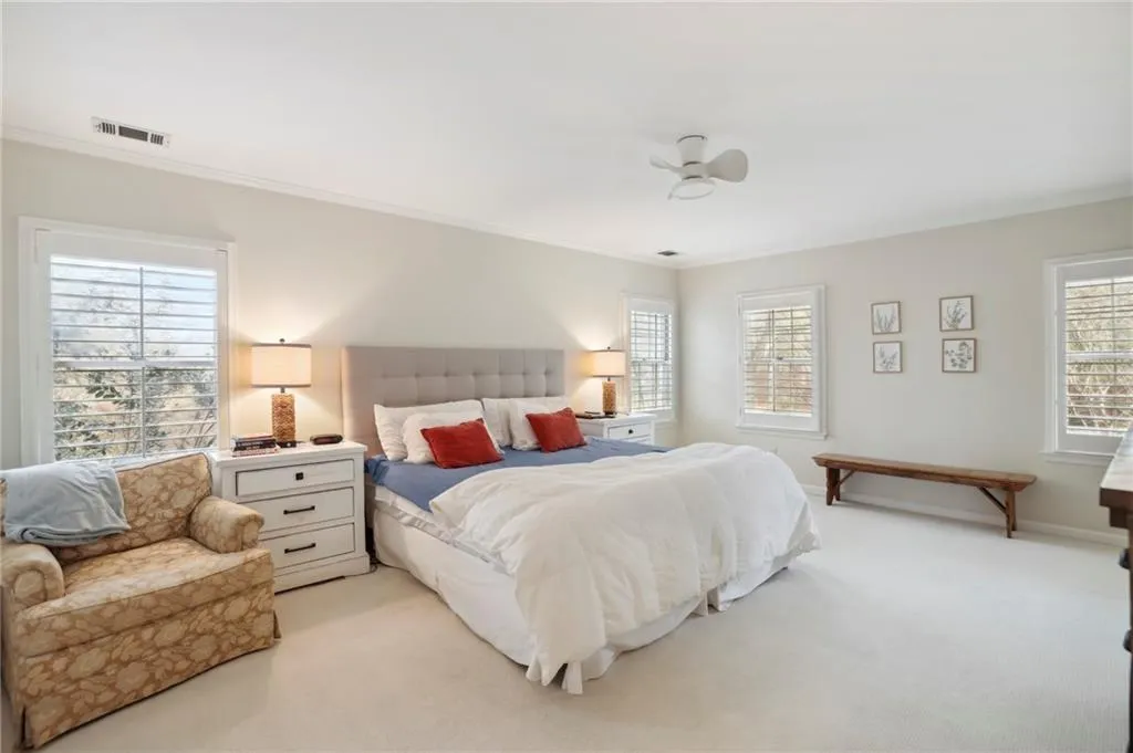 210 Marsh Glen Point, Sandy Springs, Georgia 30328, 5 Bedrooms Bedrooms, ,5 BathroomsBathrooms,Residential,Sold,210 Marsh Glen Point,7397715