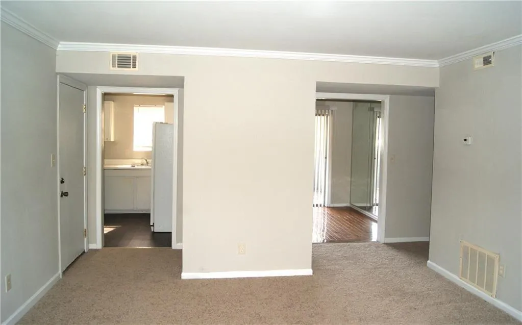 5681 Kingsport Drive Ne, Atlanta, Georgia 30342, 2 Bedrooms Bedrooms, ,1 BathroomBathrooms,Residential,Sold,5681 Kingsport Drive Ne,6546720