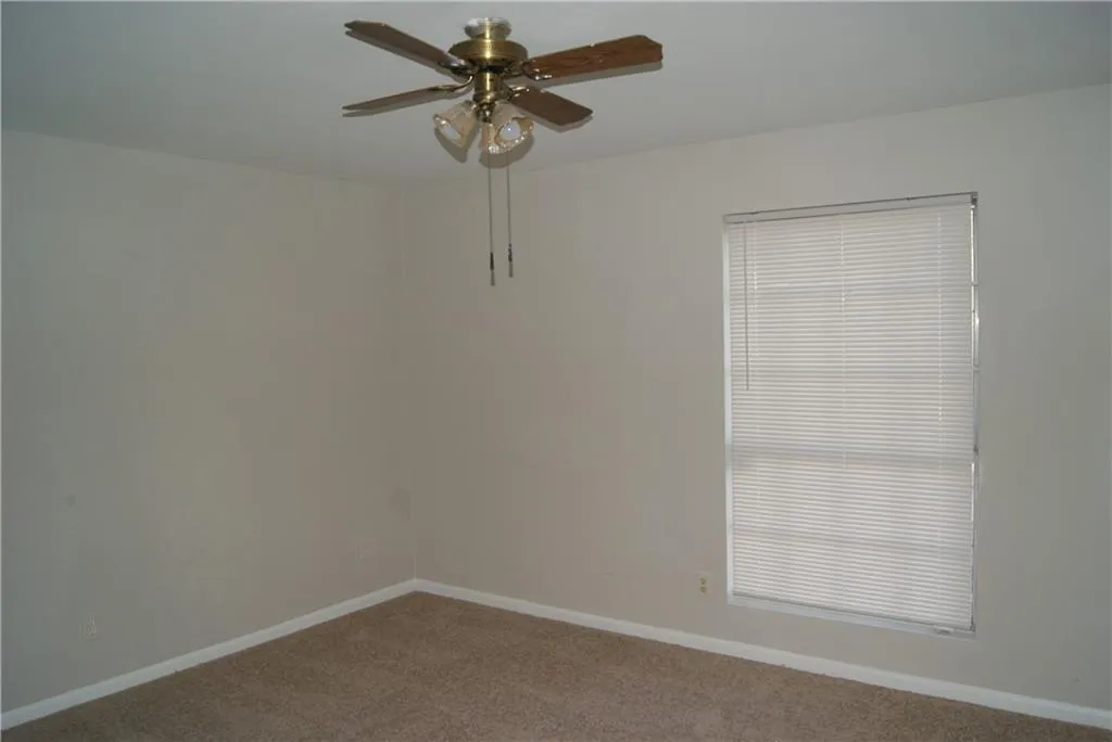 5681 Kingsport Drive Ne, Atlanta, Georgia 30342, 2 Bedrooms Bedrooms, ,1 BathroomBathrooms,Residential,Sold,5681 Kingsport Drive Ne,6546720