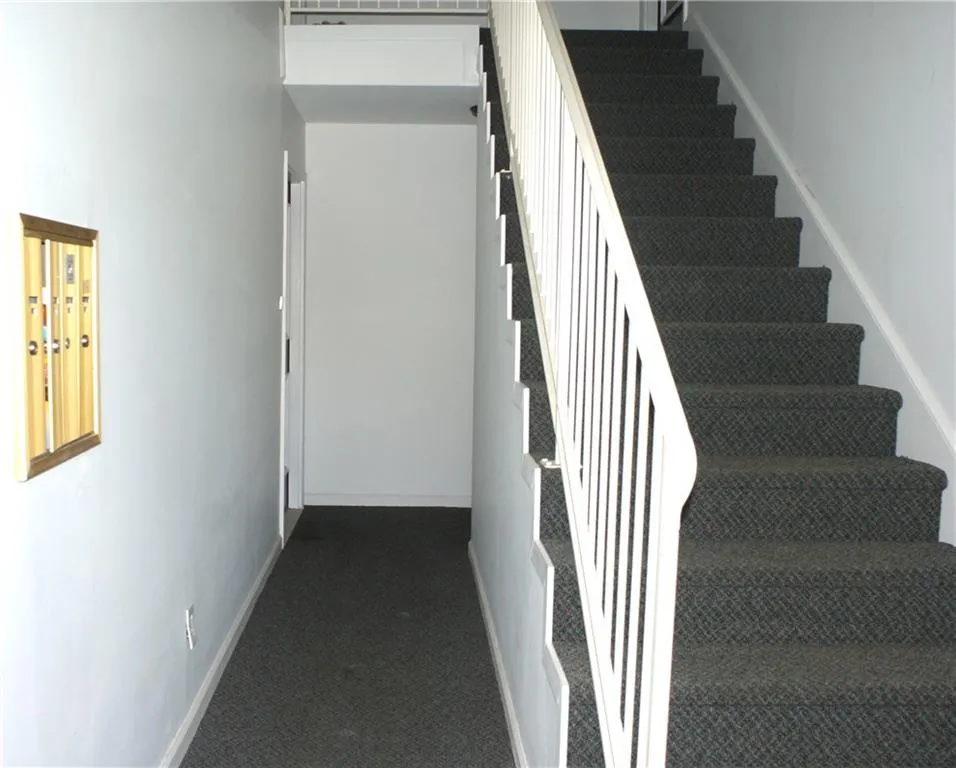 5681 Kingsport Drive Ne, Atlanta, Georgia 30342, 2 Bedrooms Bedrooms, ,1 BathroomBathrooms,Residential,Sold,5681 Kingsport Drive Ne,6546720