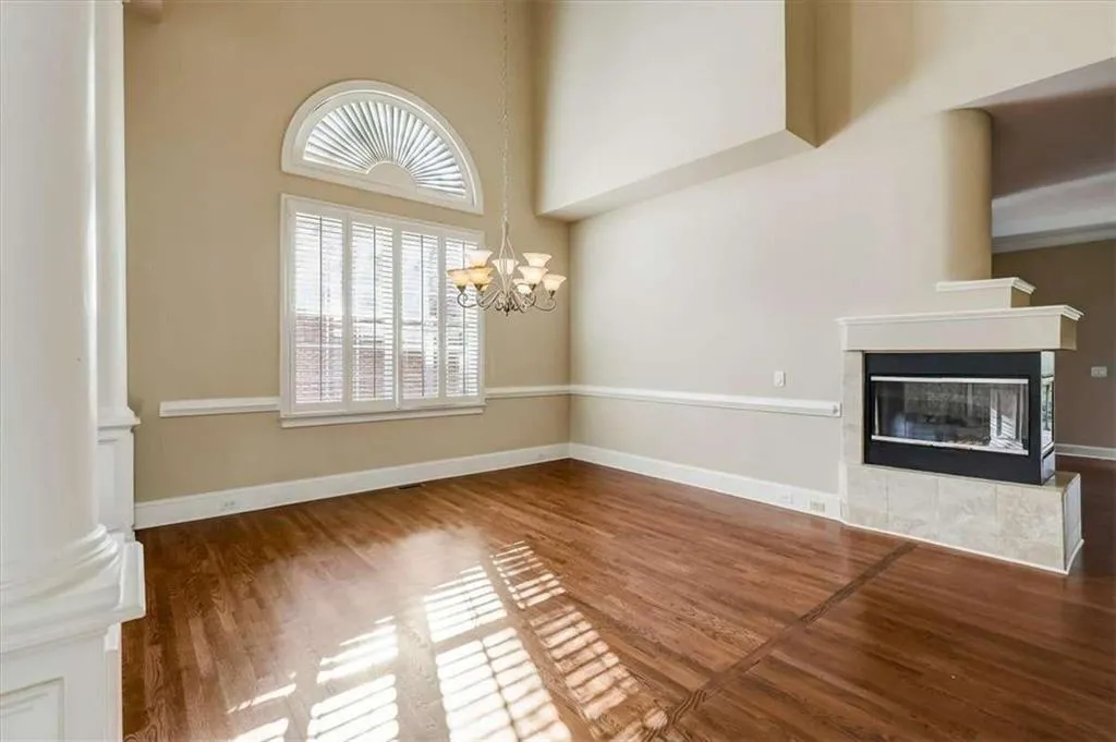 350 Wembley Circle, Atlanta, Georgia 30328, 3 Bedrooms Bedrooms, ,3 BathroomsBathrooms,Residential,Sold,350 Wembley Circle,6967045