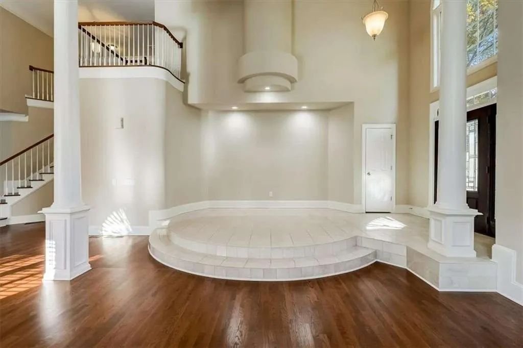 350 Wembley Circle, Atlanta, Georgia 30328, 3 Bedrooms Bedrooms, ,3 BathroomsBathrooms,Residential,Sold,350 Wembley Circle,6967045
