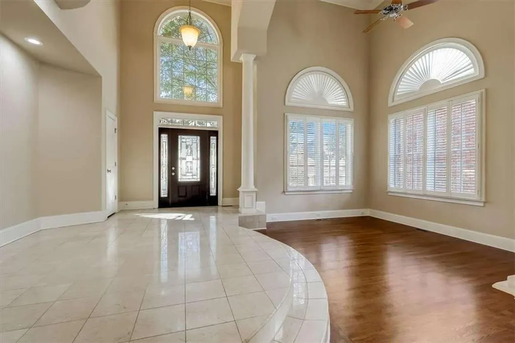 350 Wembley Circle, Atlanta, Georgia 30328, 3 Bedrooms Bedrooms, ,3 BathroomsBathrooms,Residential,Sold,350 Wembley Circle,6967045