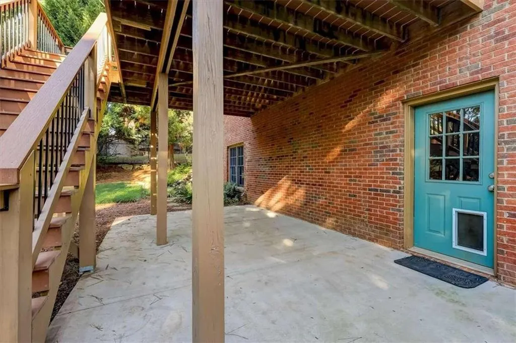 350 Wembley Circle, Atlanta, Georgia 30328, 3 Bedrooms Bedrooms, ,3 BathroomsBathrooms,Residential,Sold,350 Wembley Circle,6967045