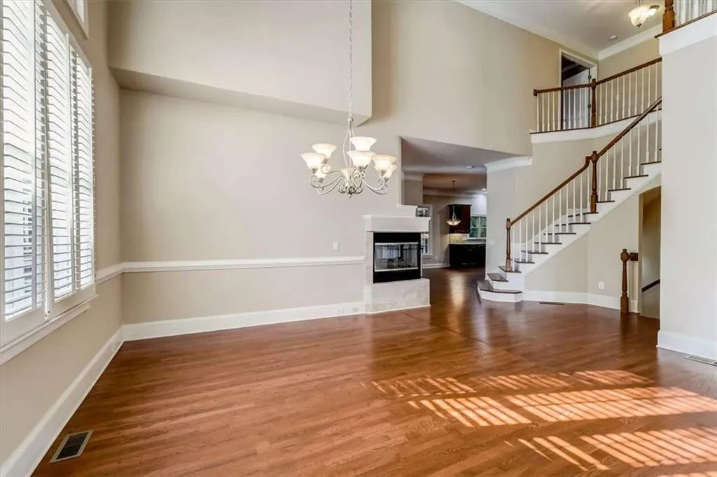 350 Wembley Circle, Atlanta, Georgia 30328, 3 Bedrooms Bedrooms, ,3 BathroomsBathrooms,Residential,Sold,350 Wembley Circle,6967045