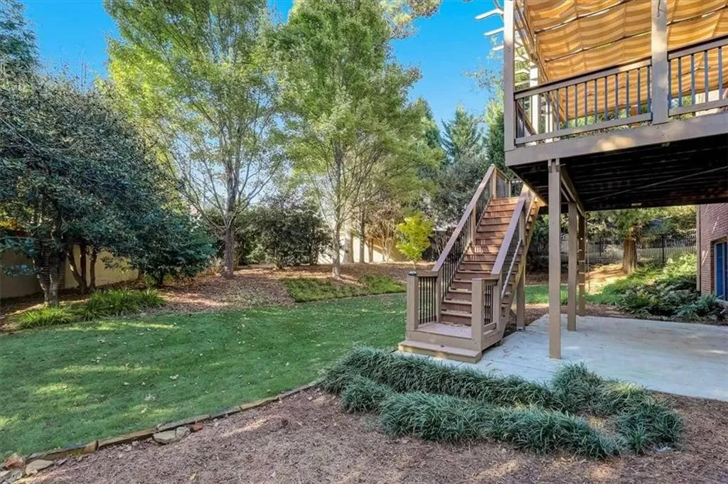 350 Wembley Circle, Atlanta, Georgia 30328, 3 Bedrooms Bedrooms, ,3 BathroomsBathrooms,Residential,Sold,350 Wembley Circle,6967045