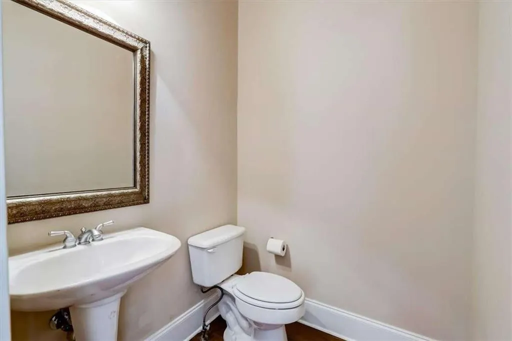 350 Wembley Circle, Atlanta, Georgia 30328, 3 Bedrooms Bedrooms, ,3 BathroomsBathrooms,Residential,Sold,350 Wembley Circle,6967045