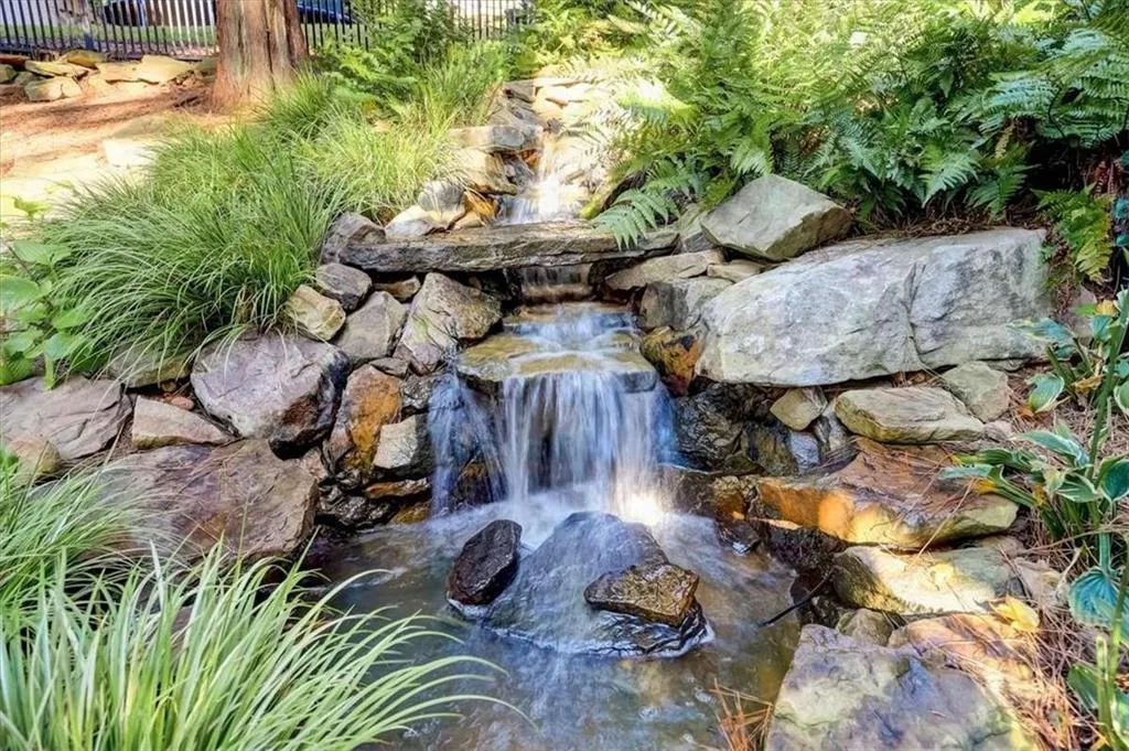 350 Wembley Circle, Atlanta, Georgia 30328, 3 Bedrooms Bedrooms, ,3 BathroomsBathrooms,Residential,Sold,350 Wembley Circle,6967045