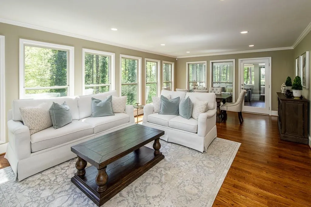 5095 Nesbit Ferry Lane, Sandy Springs, Georgia 30350, 4 Bedrooms Bedrooms, ,3 BathroomsBathrooms,Residential,Sold,5095 Nesbit Ferry Lane,6537279
